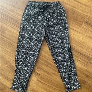 LULULEMON JOGGERS